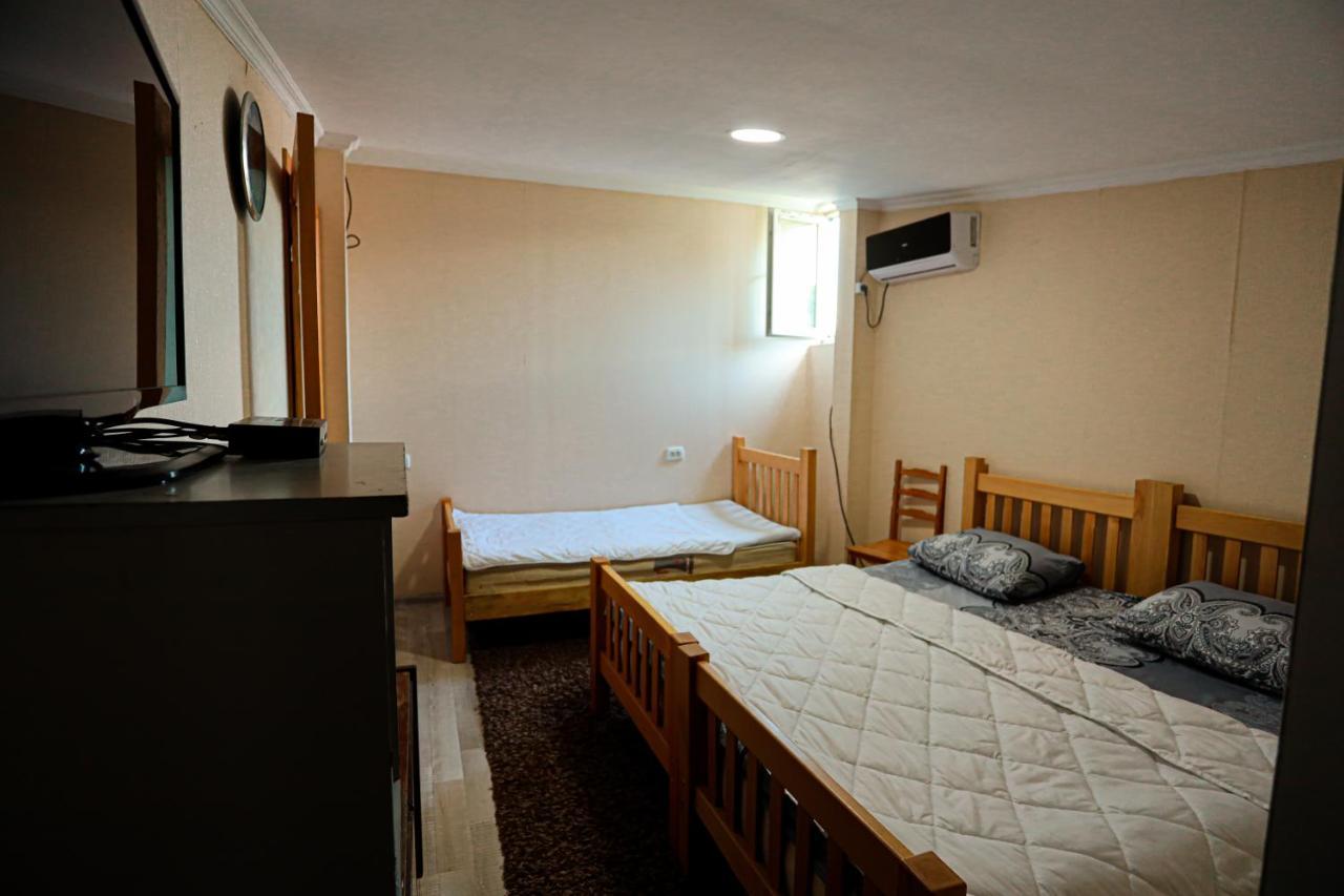 Guesthouse Gua Kutaisi Eksteriør billede