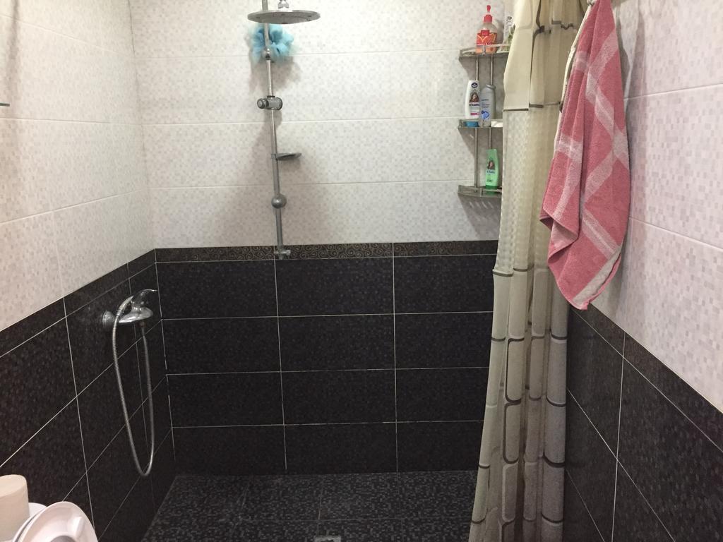 Guesthouse Gua Kutaisi Eksteriør billede