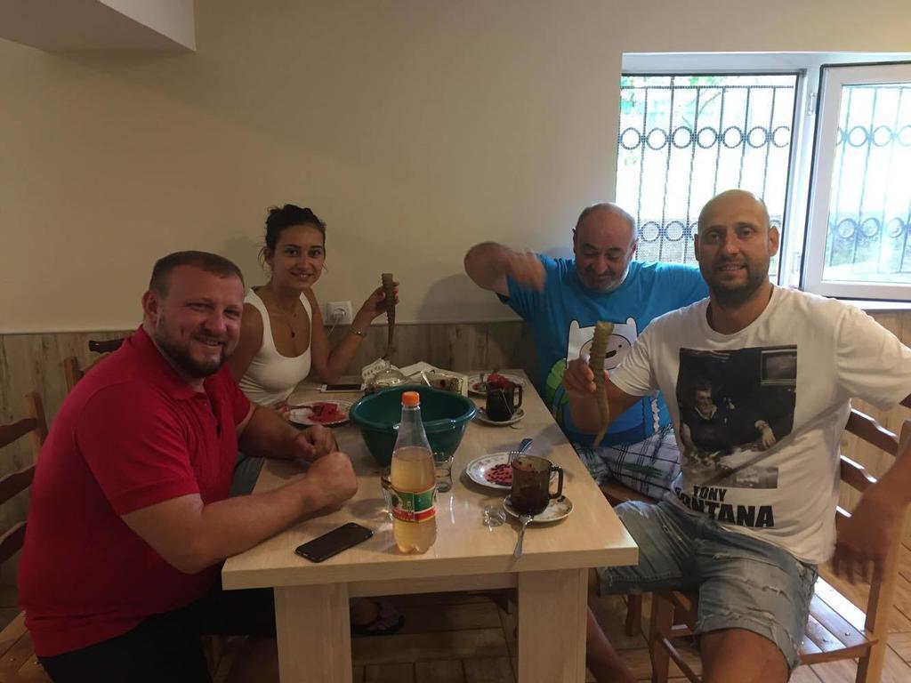 Guesthouse Gua Kutaisi Eksteriør billede